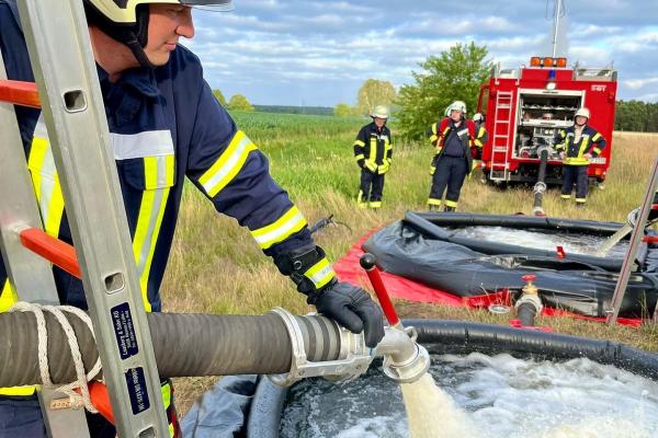 Einsatzübung Wassertransport